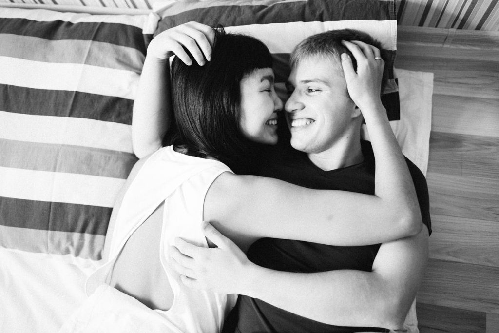 Why Much more Persons Are Having Sexual intercourse on the Initially Day | by OkCupid