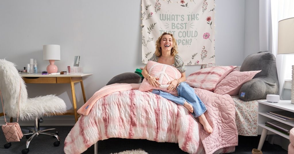 Acquire Higher education Dwelling To The Up coming Stage With These Trendy Decor Goods