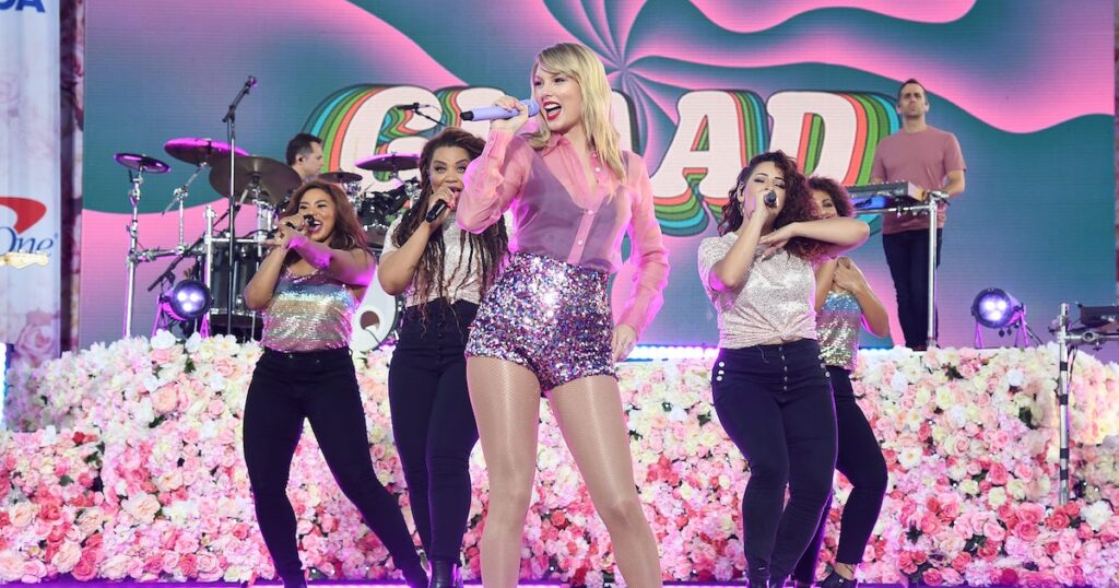 70 Taylor Swift Lyrics For Summer Captions & Sunshine Pics