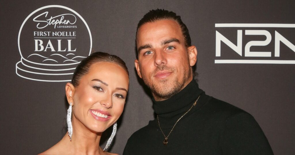 ‘Bachelor In Paradise’s Noah Erb & Abigail Heringer Are Engaged
