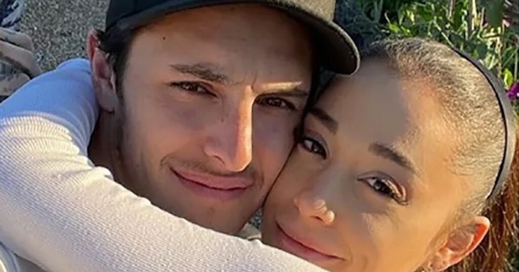 Ariana Grande & Dalton Gomez Submitted For Divorce